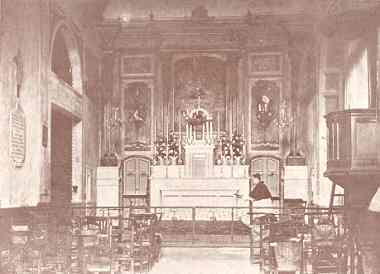 Intrieur de la chapelle du Sainte-Sacrement de Bollne.